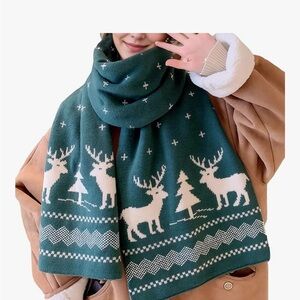 Allwind chunky Christmas Reindeer Winter Scarf green white